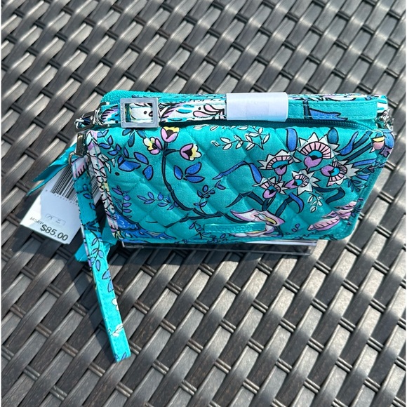 NWT Vera Bradley RIFD 3-in-1 Crossbody Wristlet Bag ~ PEACOCK GARDEN 🦚 - Picture 2 of 12